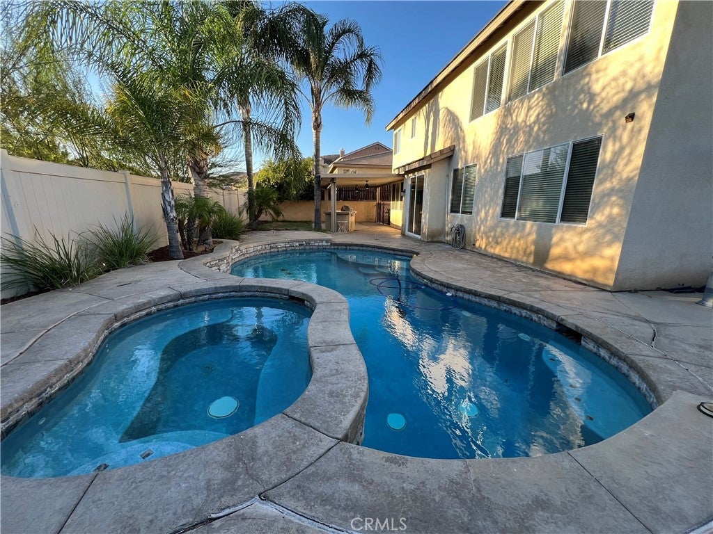 Photo of Listing #SW25188653