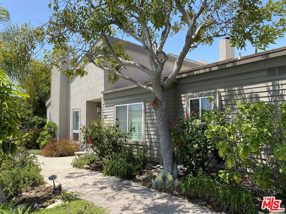 Photo of Listing #25583425