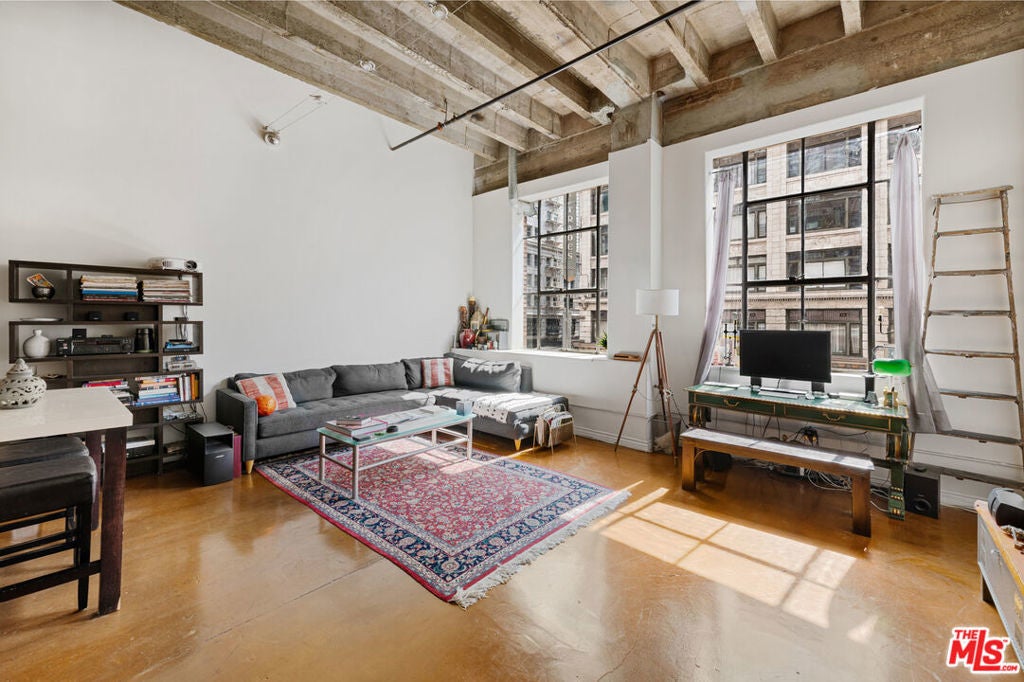 Photo of Listing #25574239