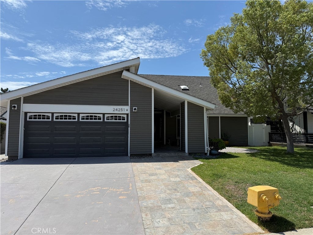 Photo of Listing #OC25191650