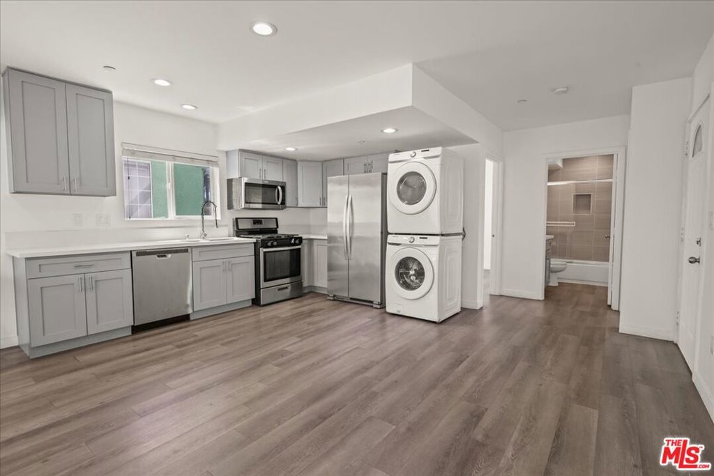 Photo of Listing #25583933