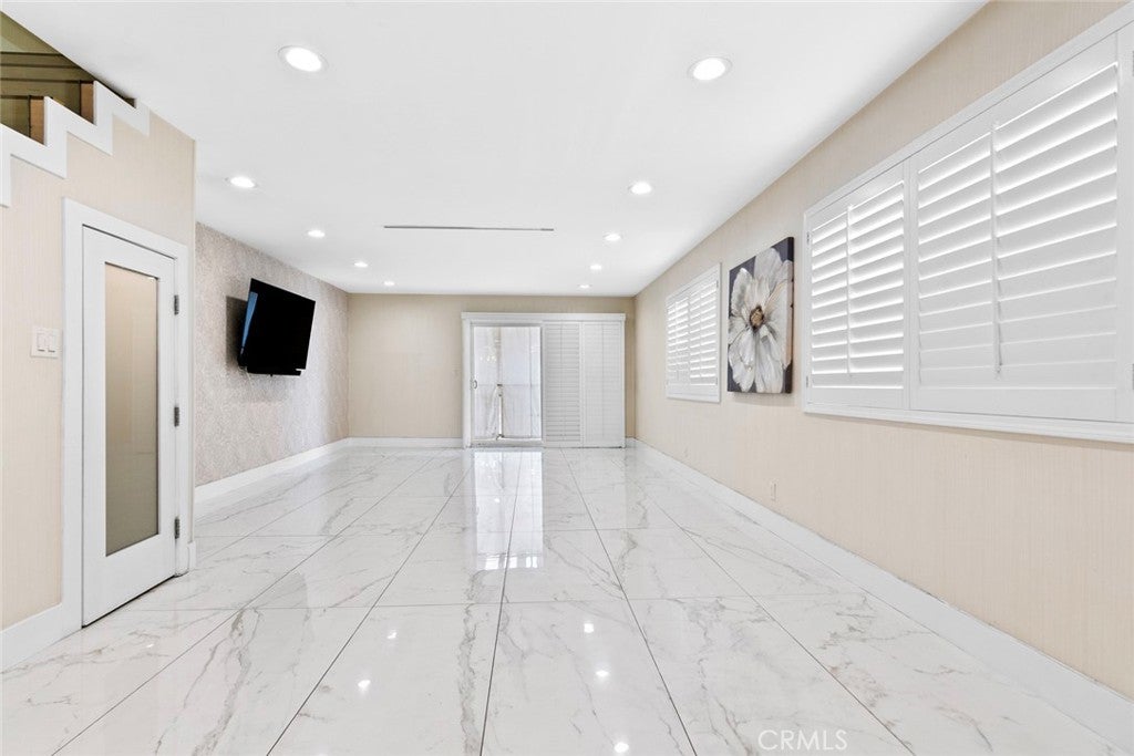 Photo of Listing #GD25193337