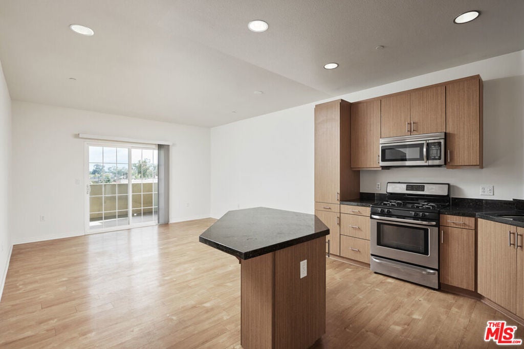 Photo of Listing #25583519