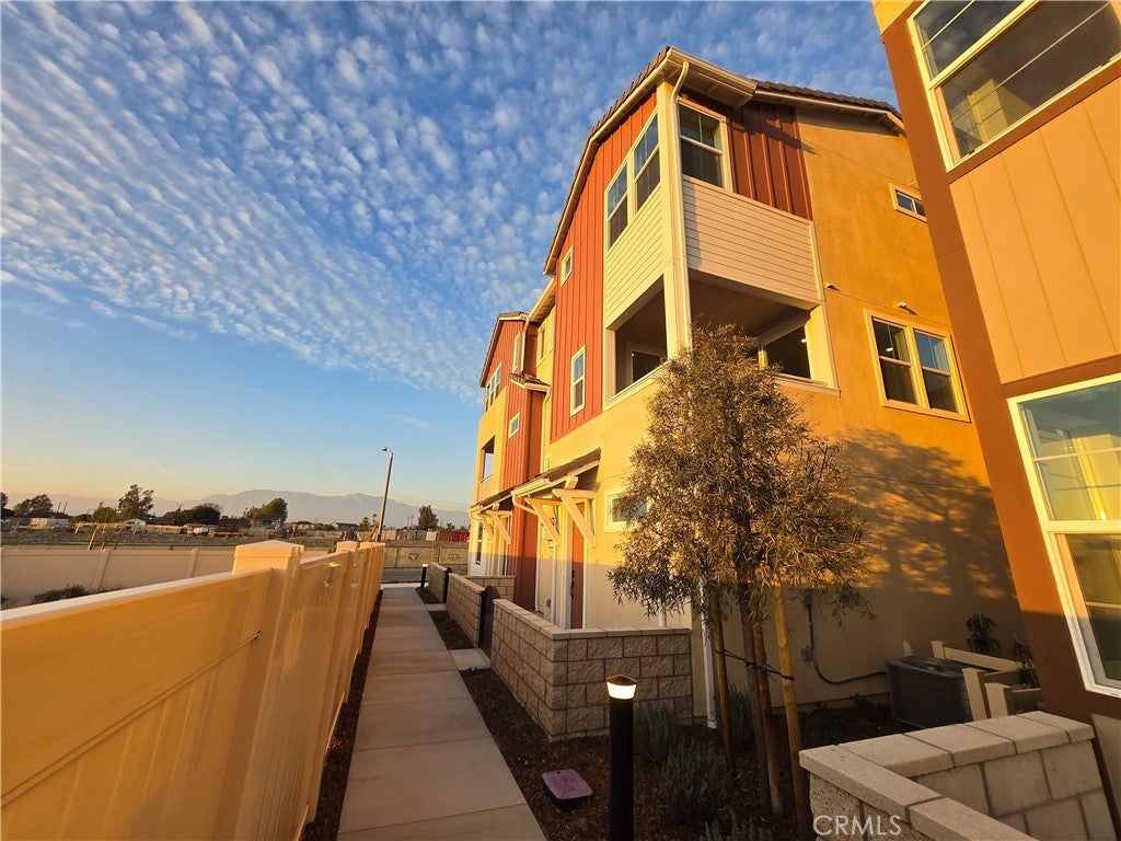 Photo of Listing #IG25193925