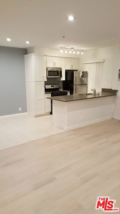 Photo of Listing #25584437