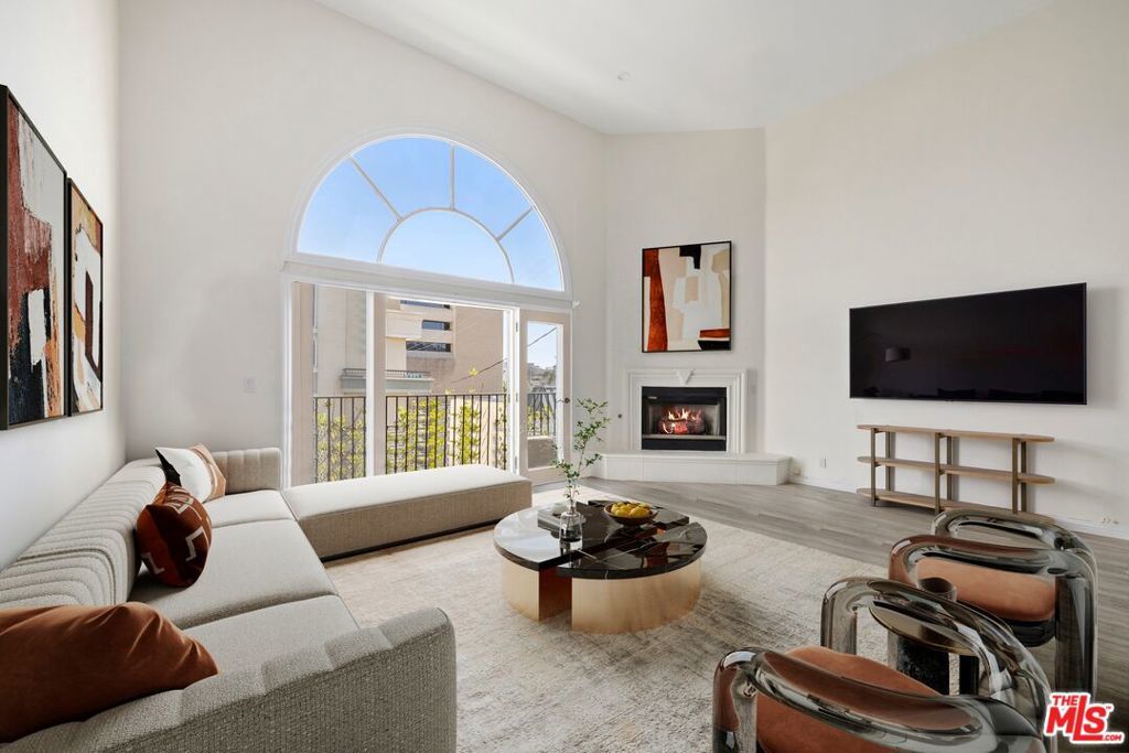 Photo of Listing #25584035