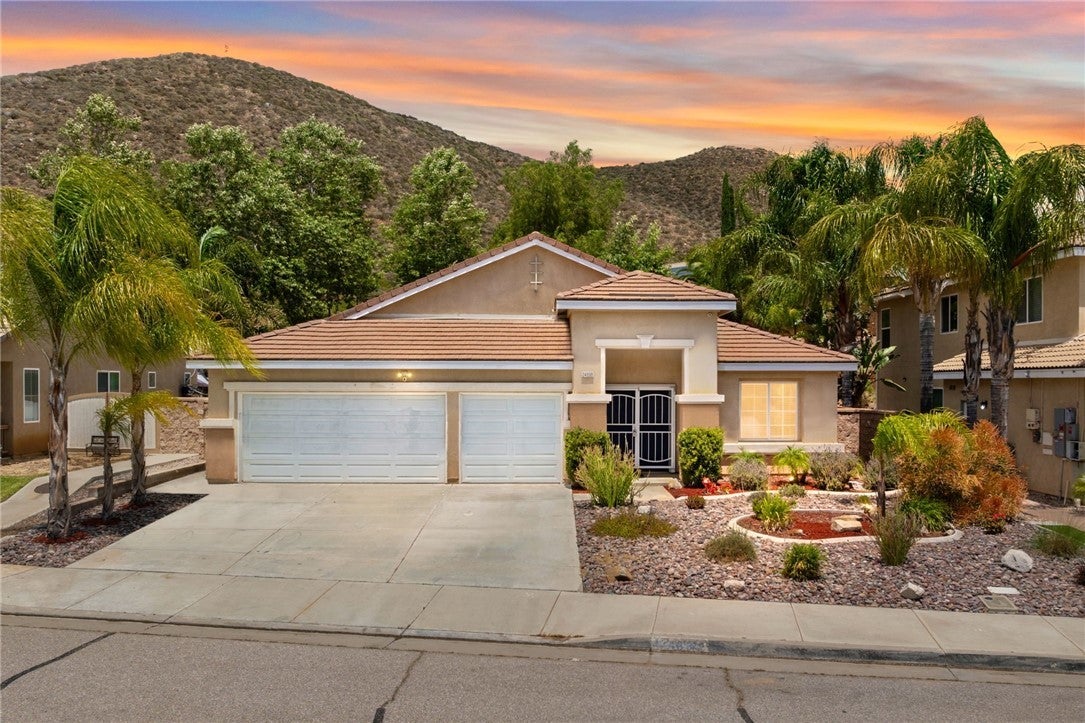 Photo of Listing #SW25194418