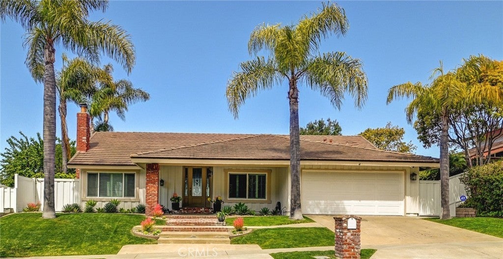 Photo of Listing #NP25194396