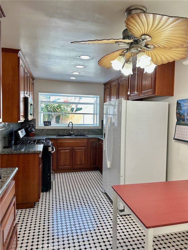 Photo of Listing #PW25194770