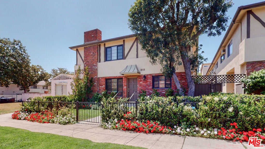 Photo of Listing #25584925