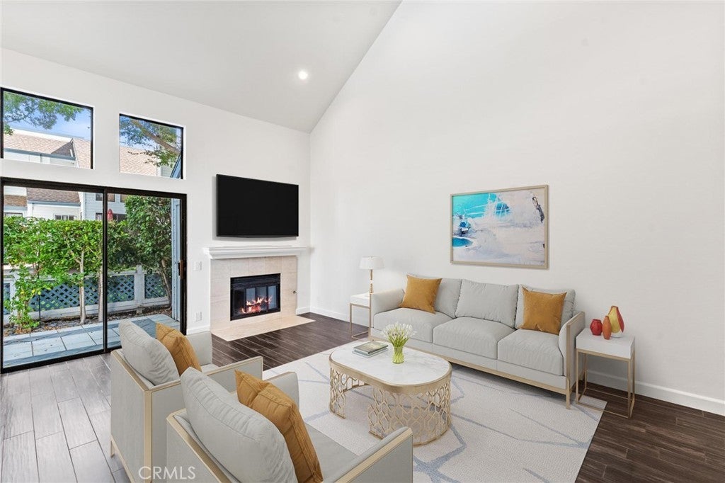 Photo of Listing #PW25194581