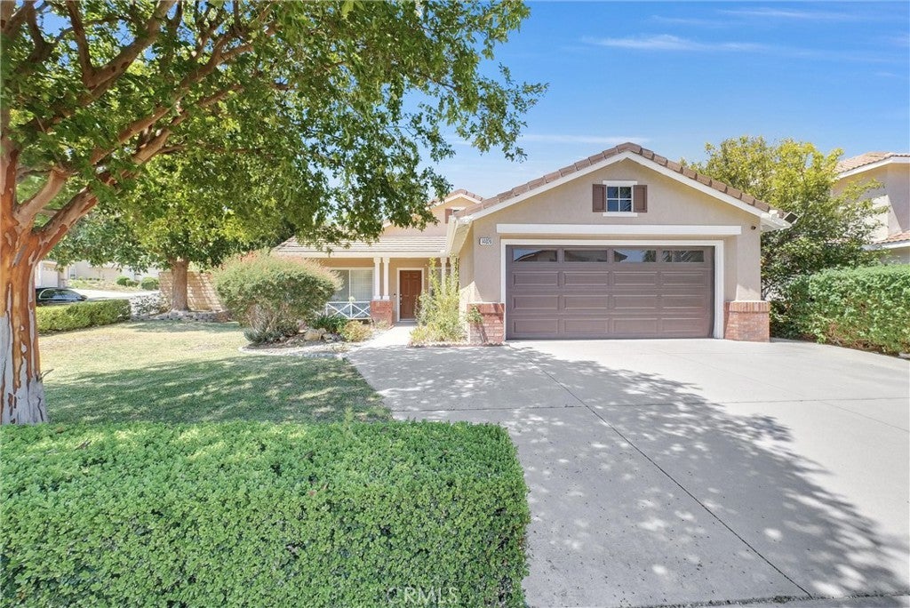 Photo of Listing #IV25195106