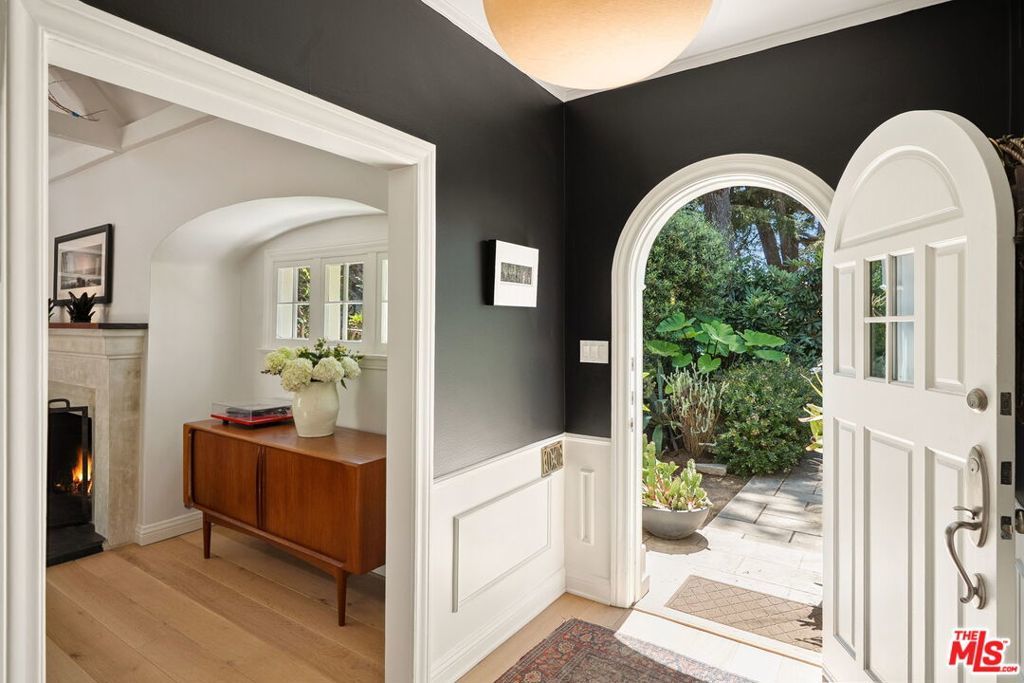 Photo of Listing #25585295