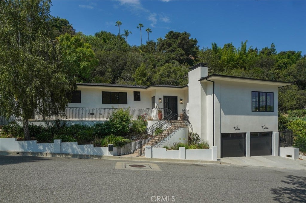 Photo of Listing #SR25194337