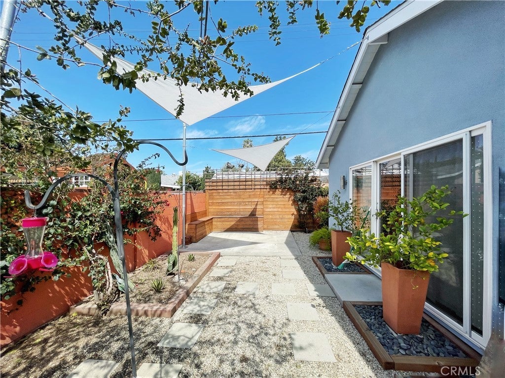 Photo of Listing #SR25196289