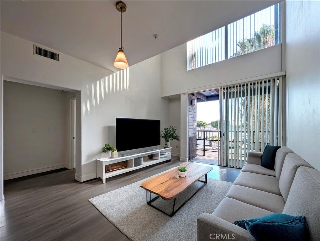 Photo of Listing #WS25196640