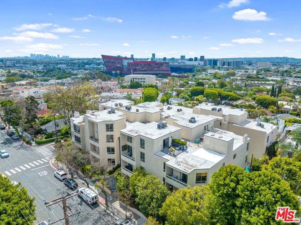 Photo of Listing #25567555