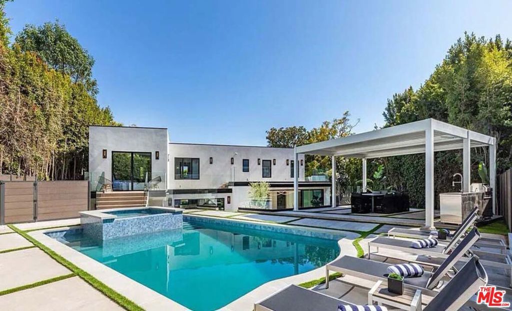 Photo of Listing #25585891