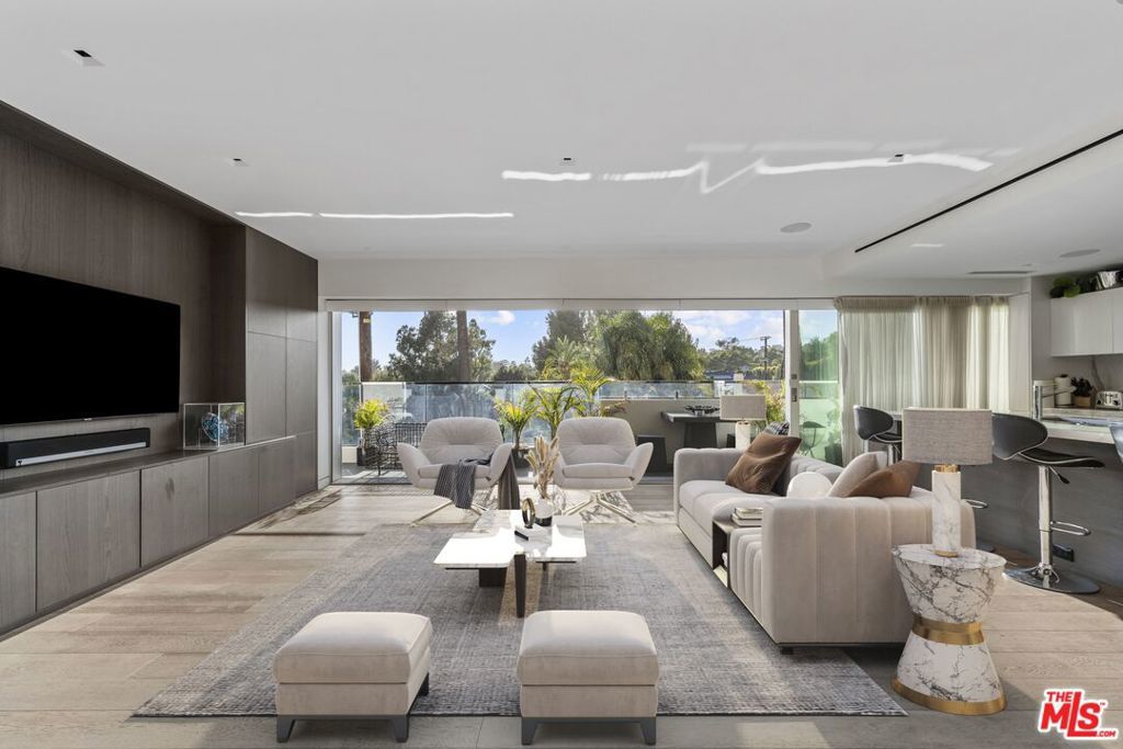 Photo of Listing #25585555