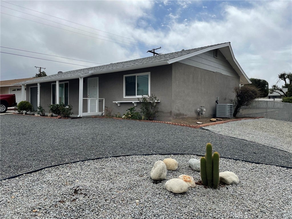 Photo of Listing #SW25194682