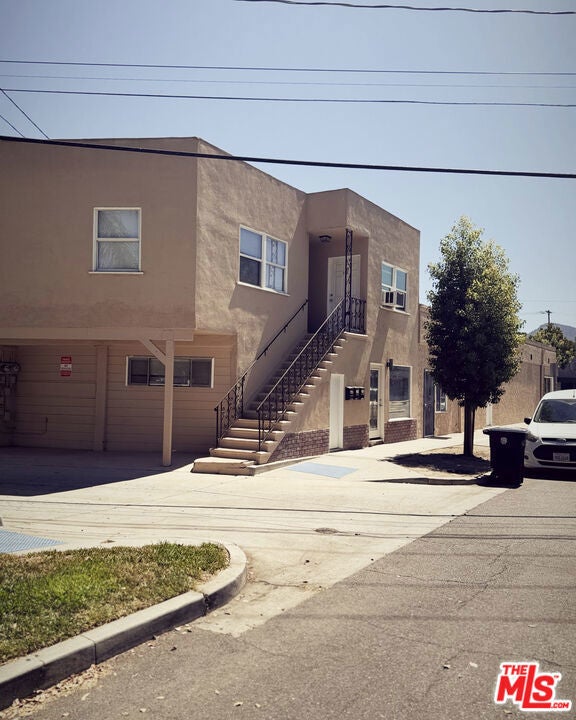 Photo of Listing #25585595