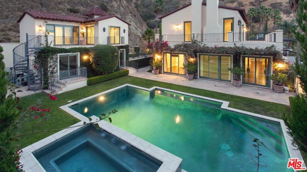 Photo of Listing #25586117