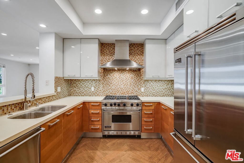 Photo of Listing #25586169