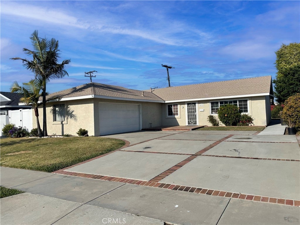 Photo of Listing #OC25194474