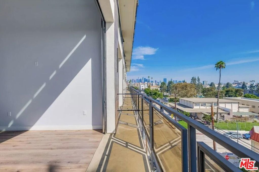 Photo of Listing #25586463