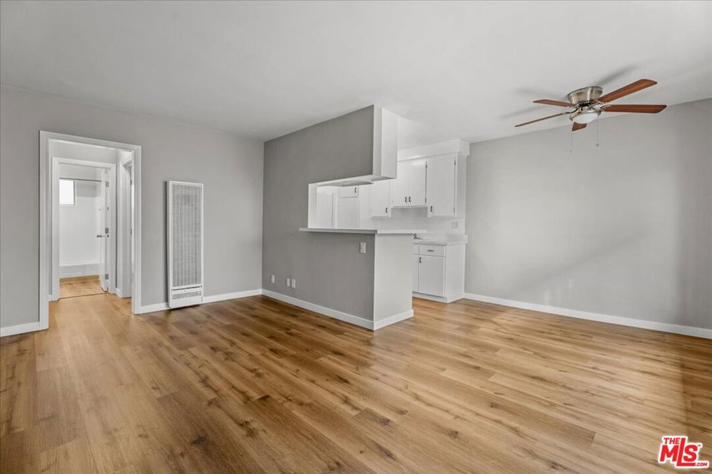 Photo of Listing #25586599