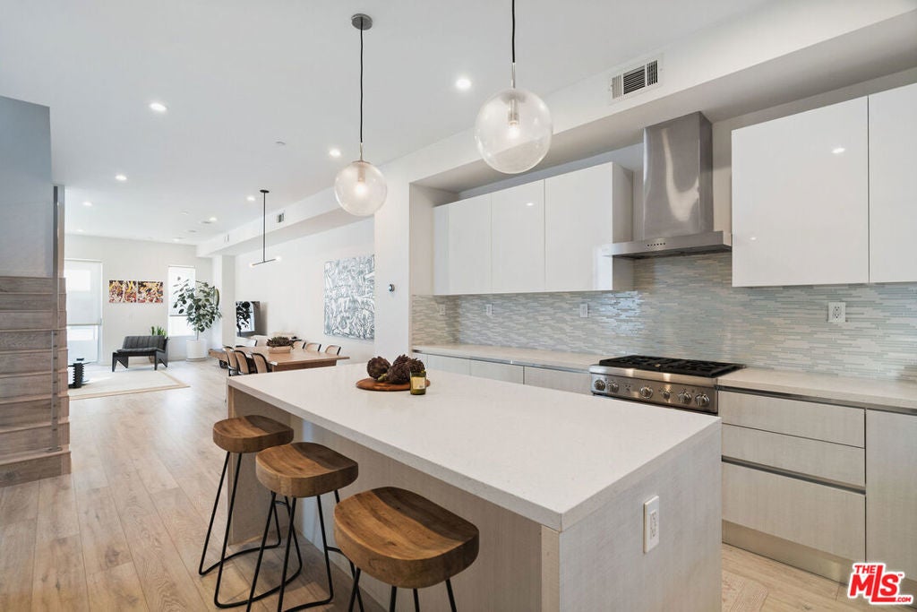 Photo of Listing #25586521