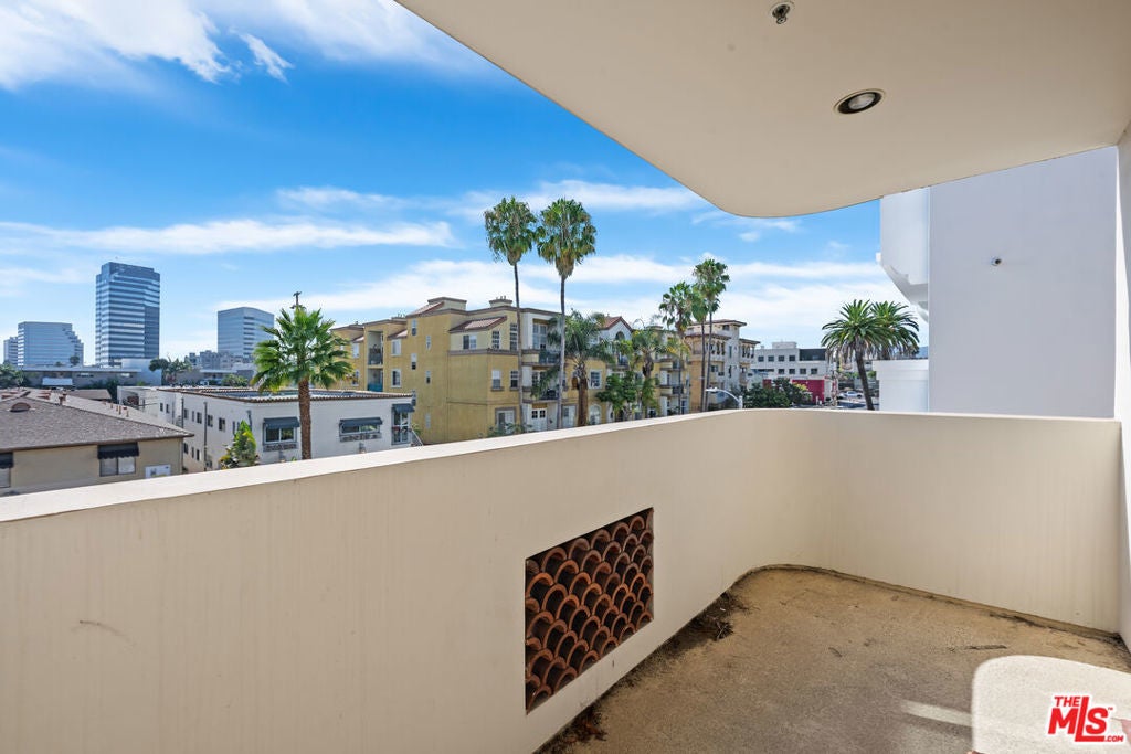 Photo of Listing #25586583