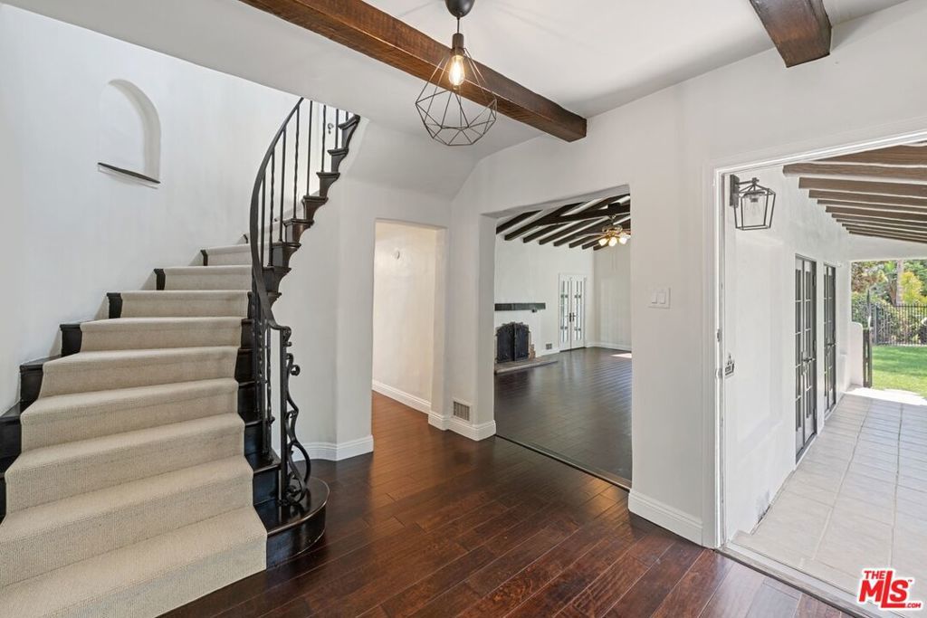 Photo of Listing #25586705