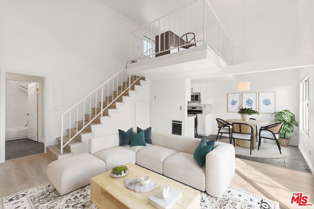 Photo of Listing #25586857