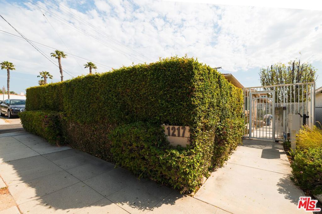 Photo of Listing #25587097