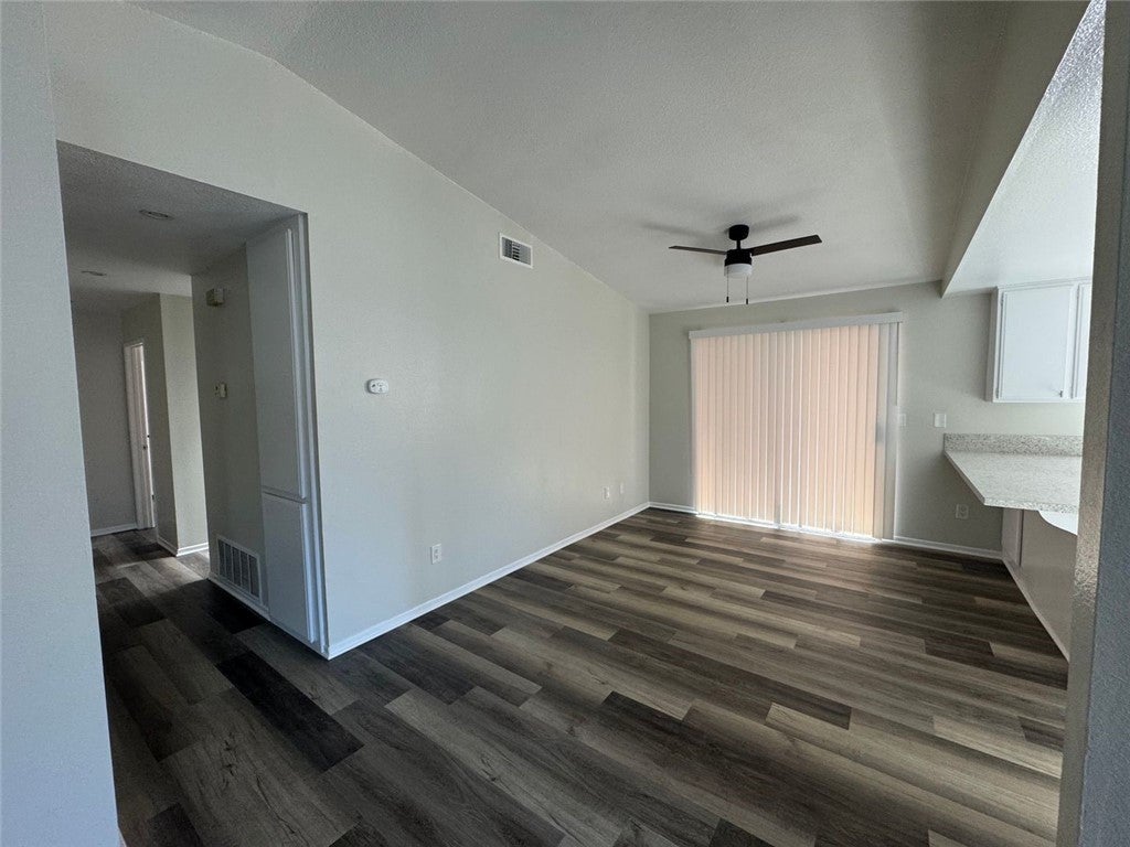 Photo of Listing #SW25198391