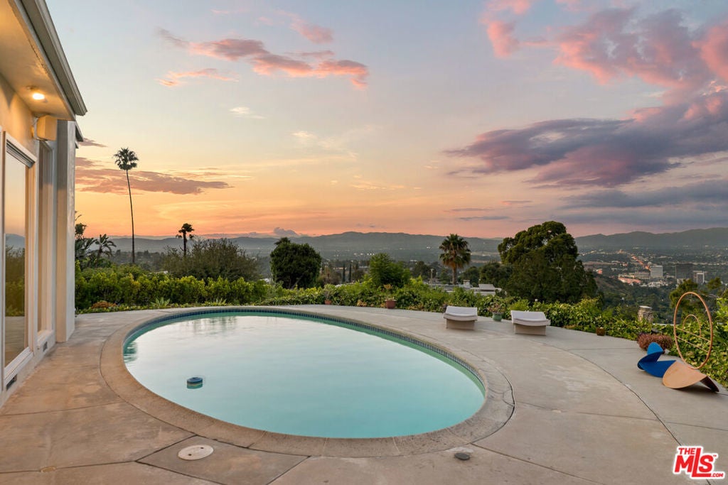 Photo of Listing #25587107