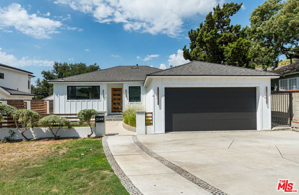 Photo of Listing #25585905