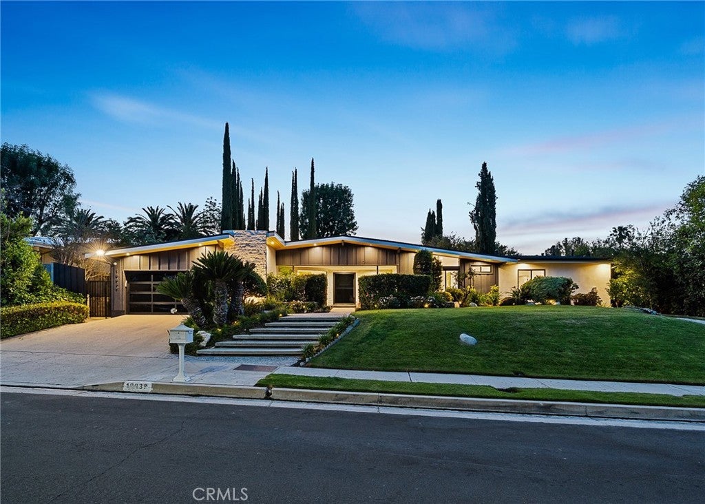 Photo of Listing #SR25199147