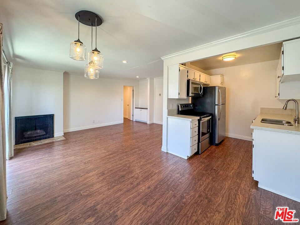 Photo of Listing #25582211