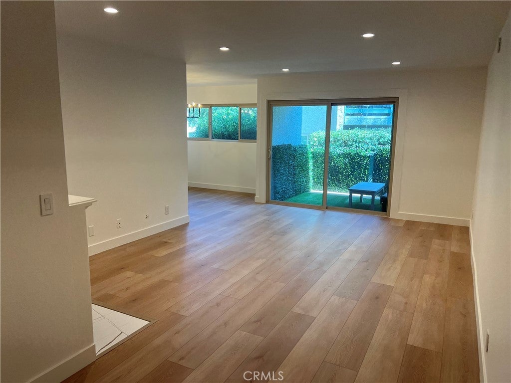 Photo of Listing #SR25199627