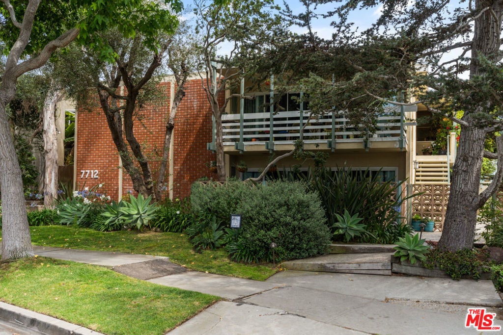 Photo of Listing #25584641