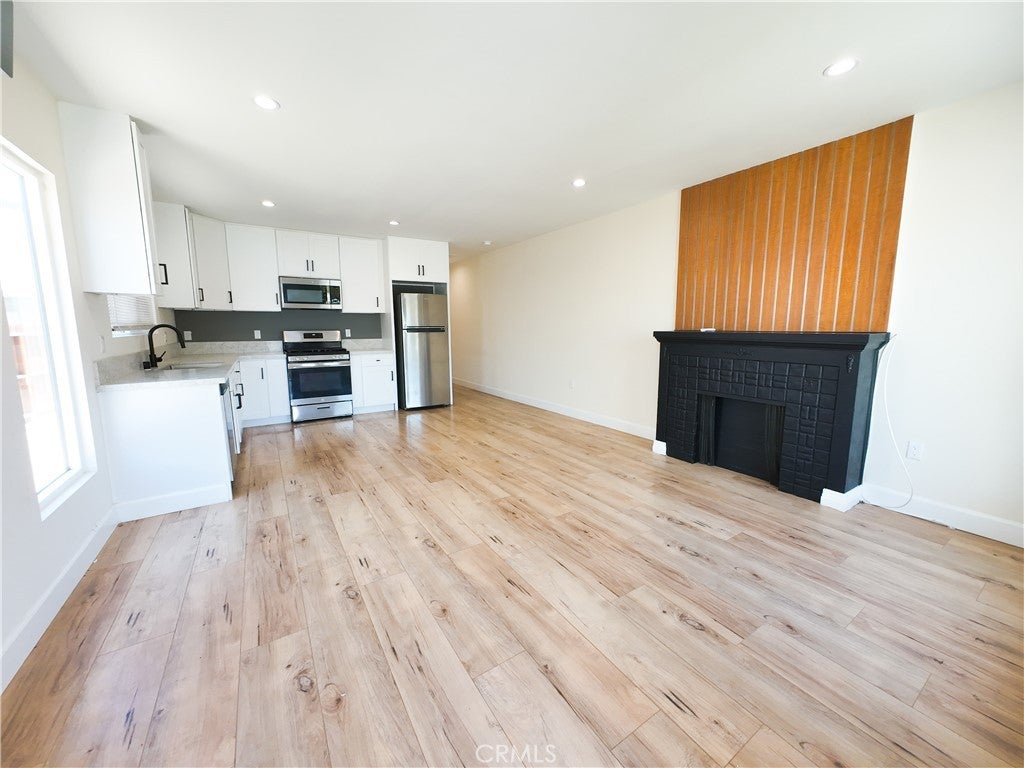 Photo of Listing #PW25199838