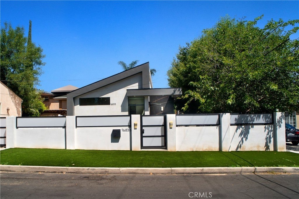 Photo of Listing #SR25200024