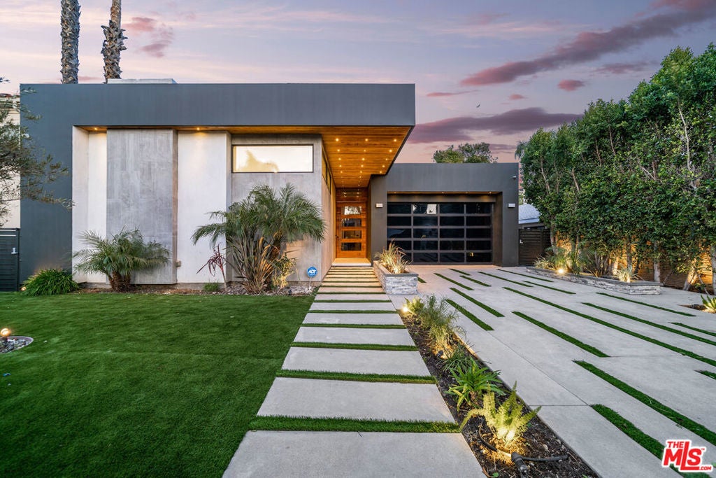 Photo of Listing #25588097