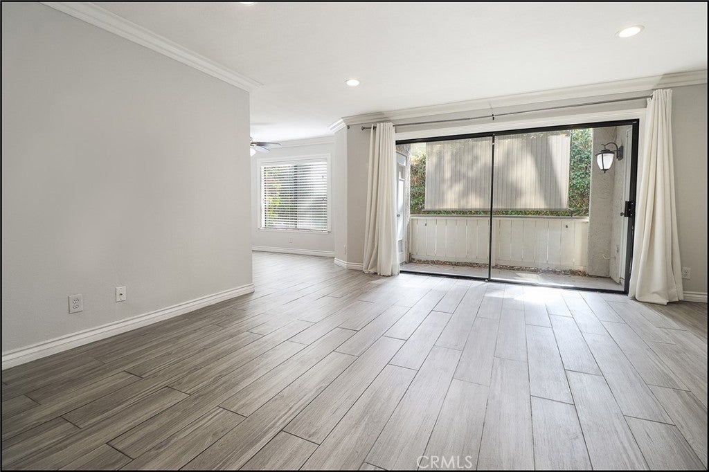 Photo of Listing #OC25200116