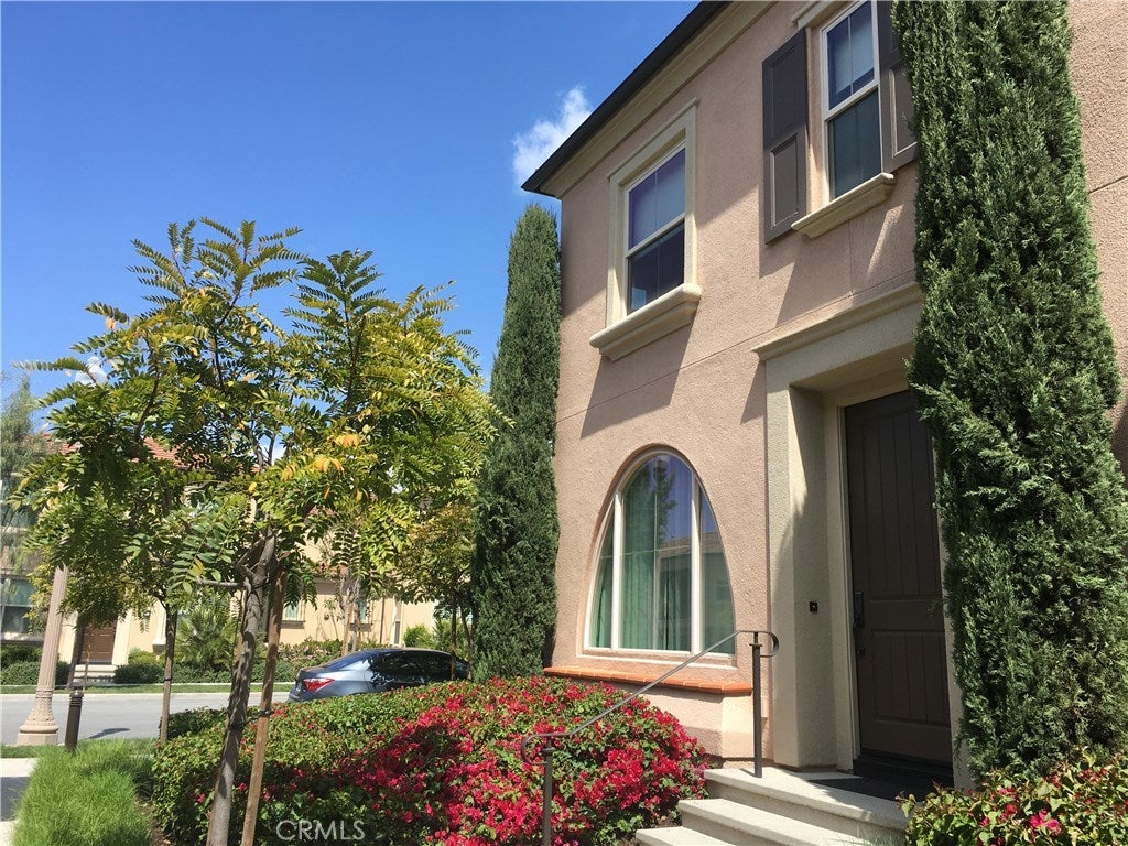 Photo of Listing #OC25200371