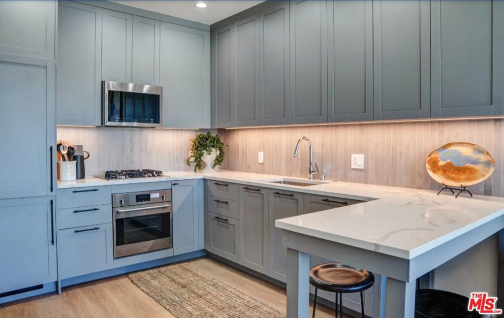 Photo of Listing #25588797