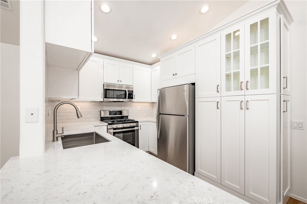 Photo of Listing #OC25201430