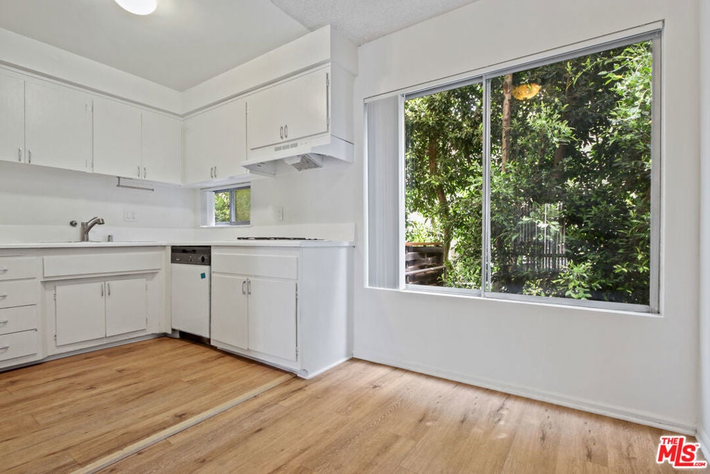 Photo of Listing #25581719